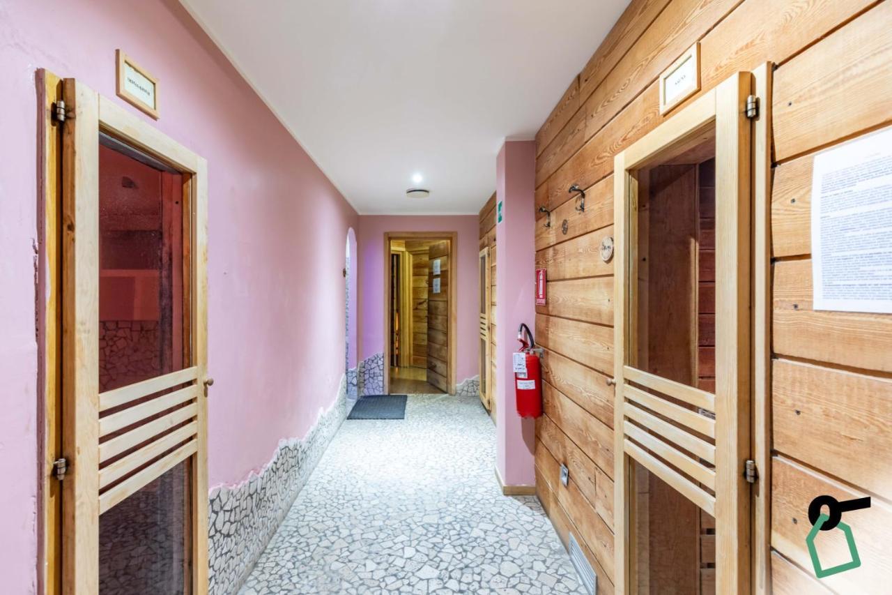 Hotiday Room Collection - Sauze Torre Соз-д'Улькс Екстер'єр фото